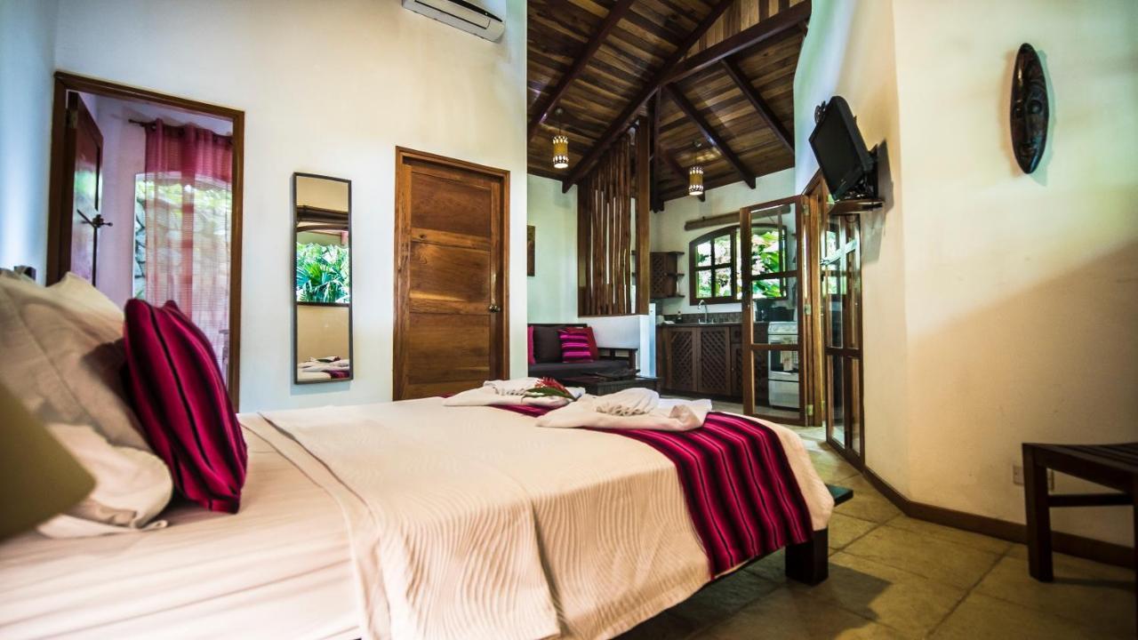 Hotel El Pequeno Gecko Verde Sámara Eksteriør billede