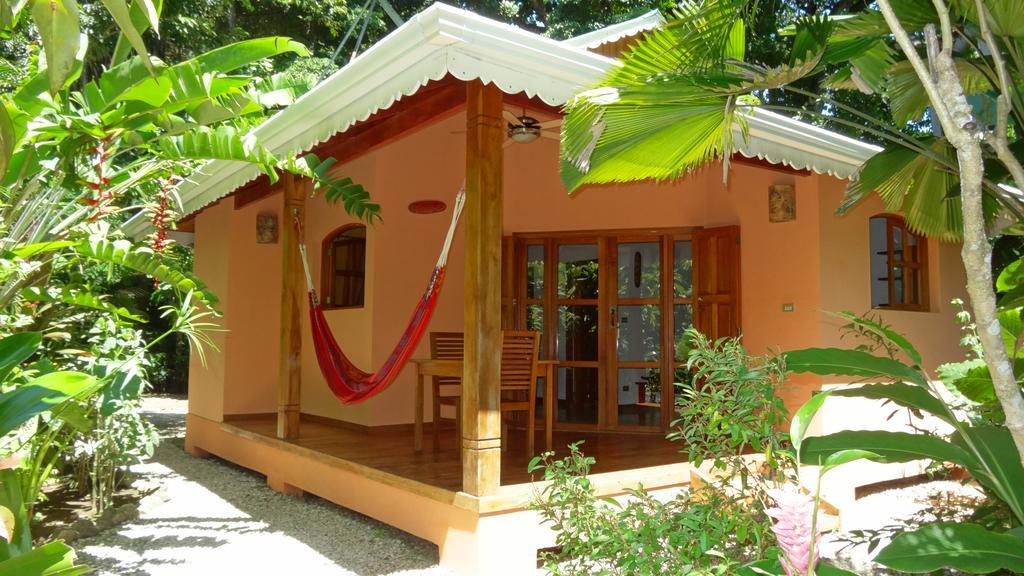 Hotel El Pequeno Gecko Verde Sámara Eksteriør billede