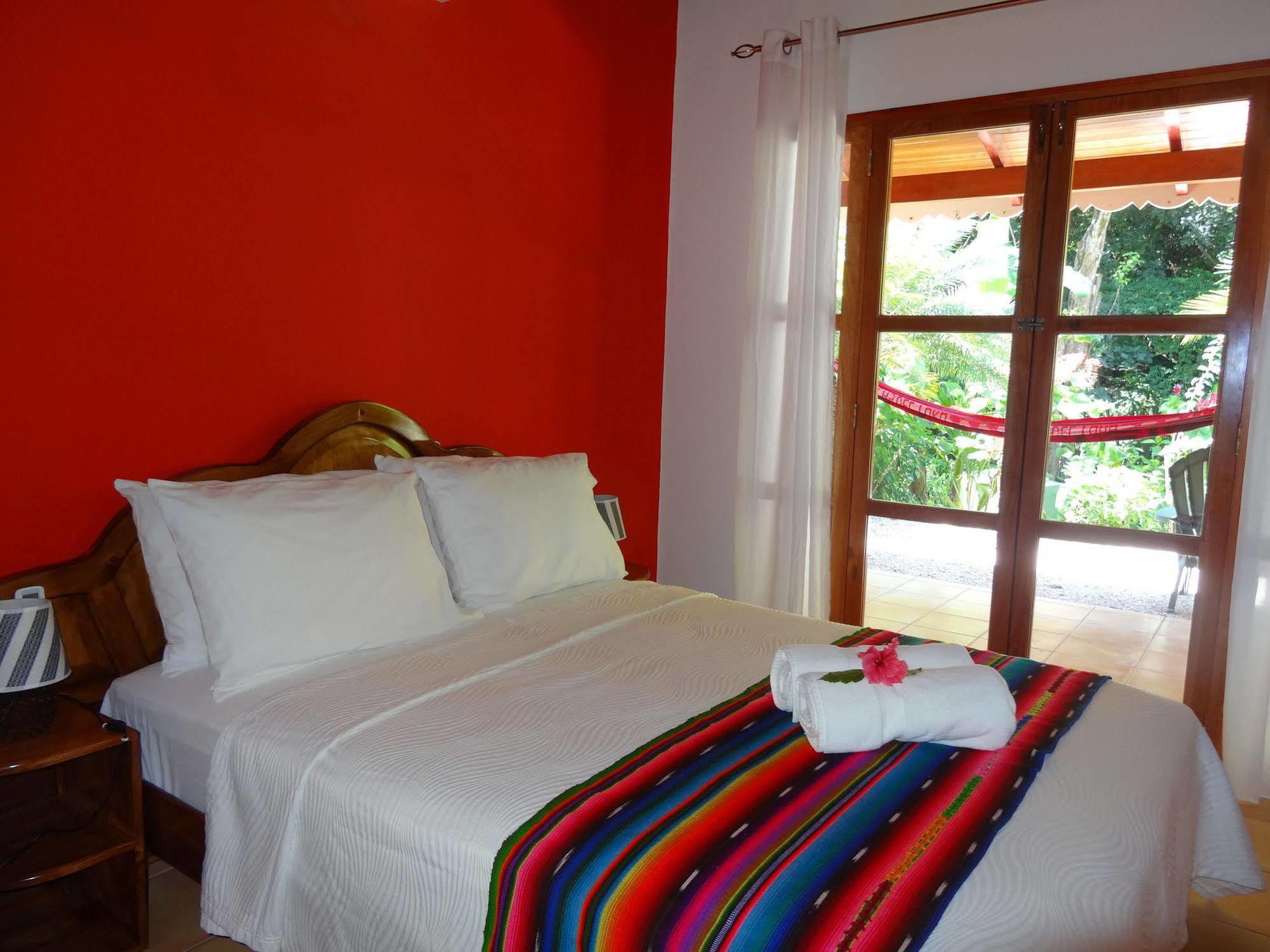 Hotel El Pequeno Gecko Verde Sámara Eksteriør billede