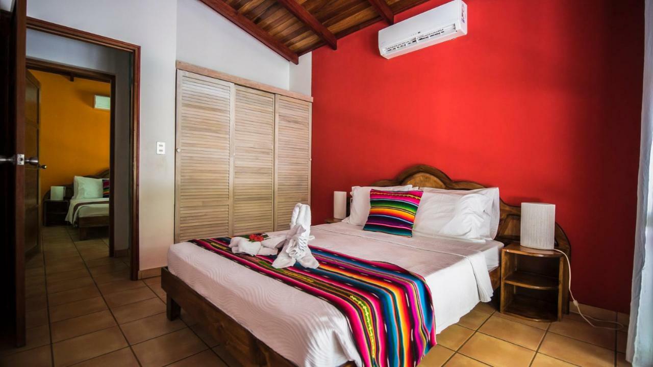 Hotel El Pequeno Gecko Verde Sámara Eksteriør billede