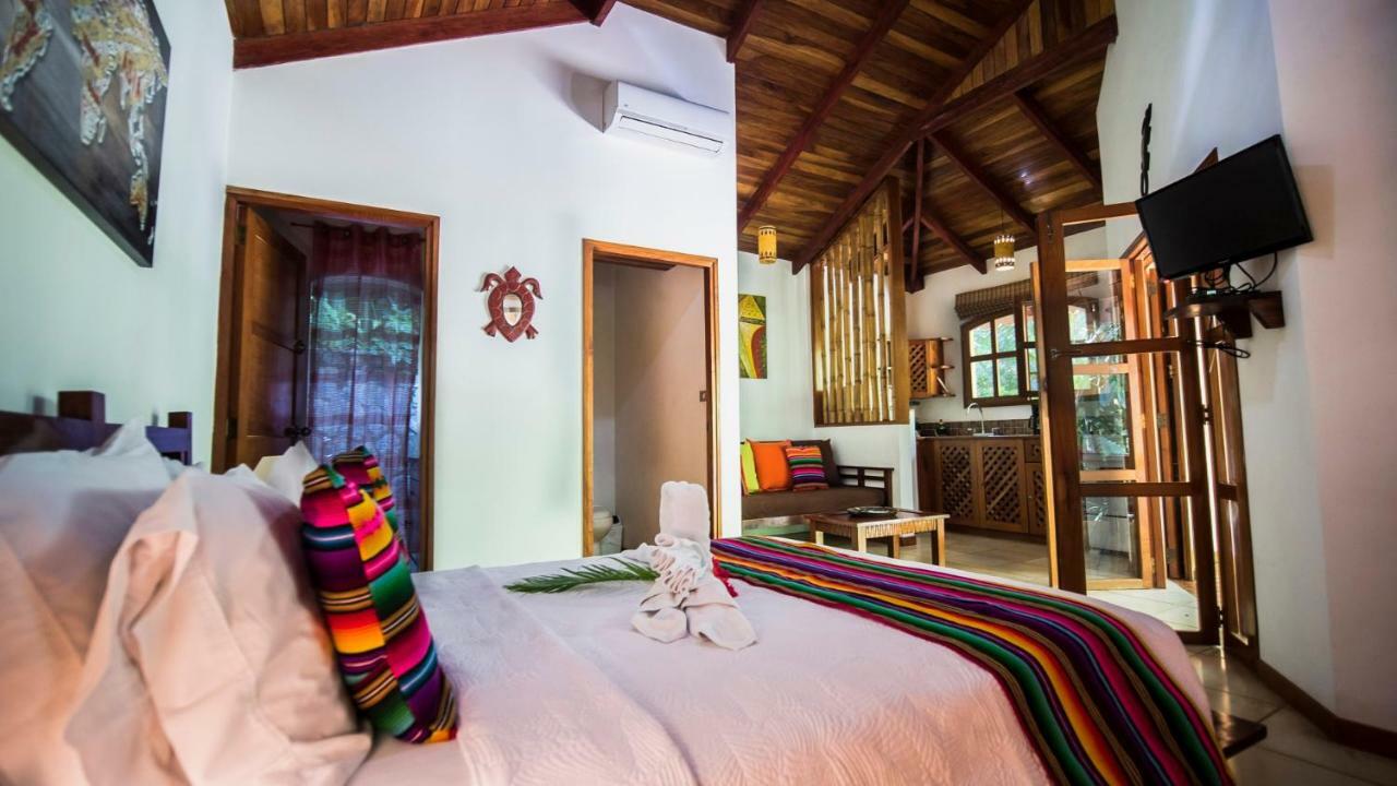 Hotel El Pequeno Gecko Verde Sámara Eksteriør billede